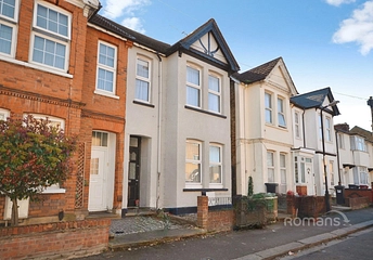 4 bedroom house to rent - Wellesley Road, Slough, Berkshire, SL1 - Property View 1