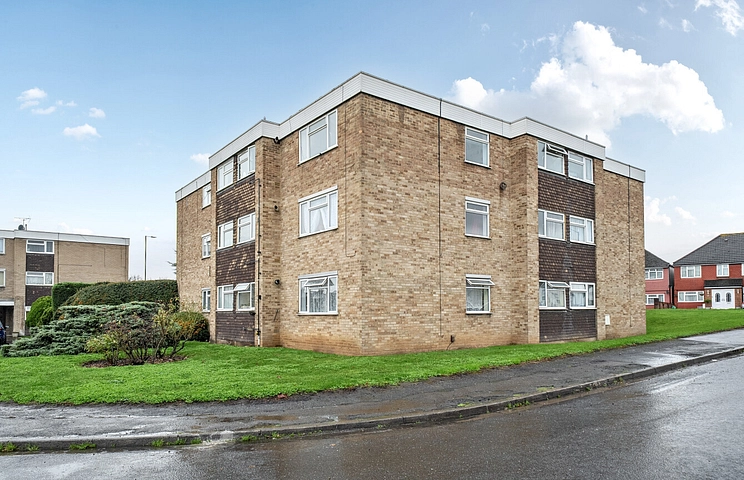 2 bedroom apartment for sale - Boarlands Close, Slough, Berkshire, SL1