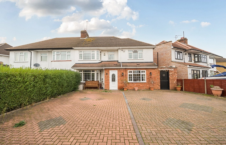 5 bedroom house for sale - Cranbourne Close, Slough, Berkshire, SL1