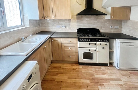 3 bedroom house for sale - Salt Hill Way, Slough, Berkshire, SL1 - Property View 3