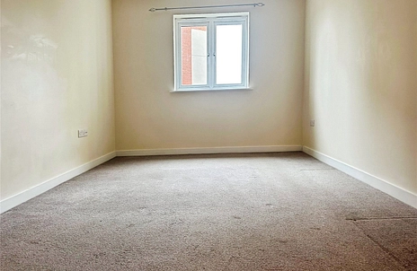 2 bedroom apartment for sale - Aspects Court, Slough, Berkshire, SL1 - Property View 3