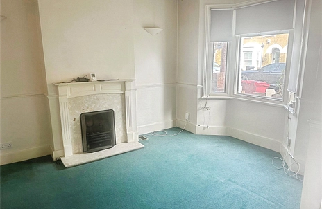 2 bedroom house for sale - Castle Street, Slough, Berkshire, SL1 - Property View 3