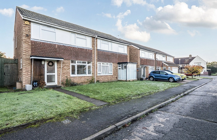 3 bedroom house for sale - Grafton Close, George Green, Slough, Buckinghamshire, SL3