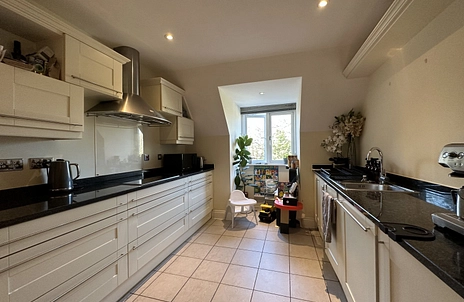 2 bedroom apartment for sale - London Road, Sunningdale, Ascot, Berkshire, SL5 - Property View 3