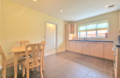 3 bedroom house for sale - Sherrard Way, Mytchett, Camberley, Surrey, GU16 - Property View 3