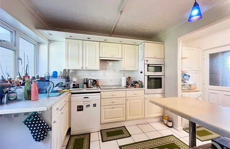 3 bedroom house for sale - Mitcham Road, Camberley, Surrey, GU15 - Property View 2