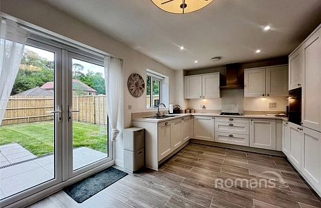 3 bedroom house for sale - Ruston End, Deepcut, Camberley, Surrey, GU16 - Property View 3