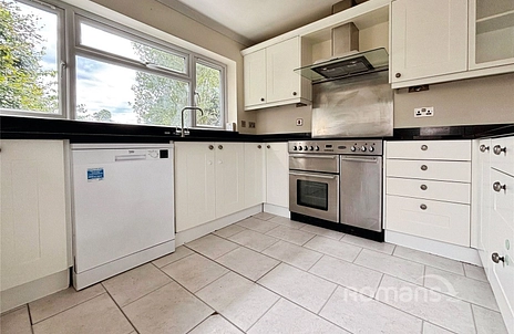 5 bedroom house for sale - Redcrest Gardens, Camberley, Surrey, GU15 - Property View 2