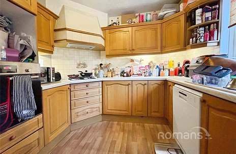 3 bedroom house for sale - Turf Hill Road, Camberley, GU15 - Property View 2