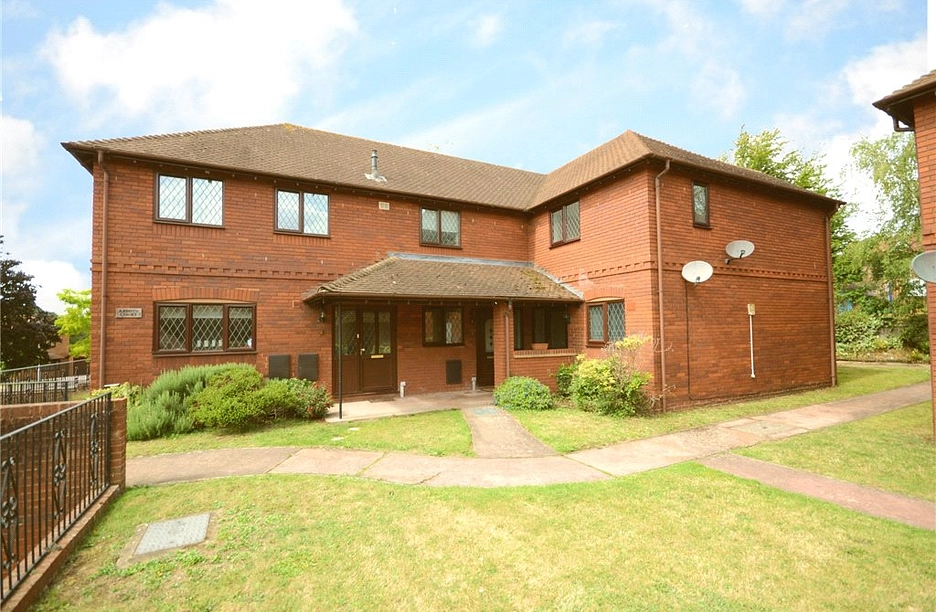 2 bedroom maisonette to rent - Lych Gate Close, Sandhurst, Berkshire, GU47 - Property View 1