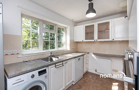 2 bedroom maisonette to rent - Heatherley Road, Camberley, GU15 - Property View 3