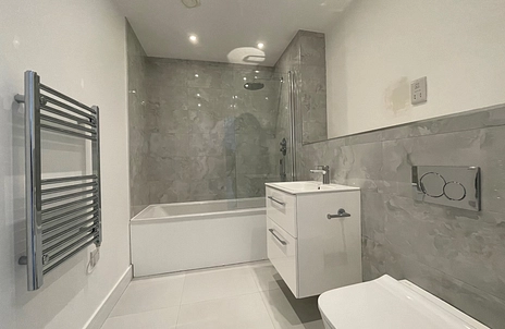 2 bedroom apartment to rent - Obelisk House, 15 Obelisk Way, Camberley, GU15 - Property View 3