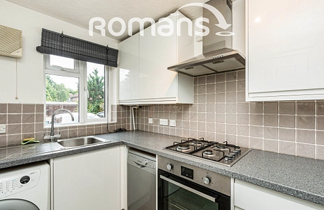 2 bedroom terraced to rent - Hanbury Way, Camberley, GU15 - Property View 2