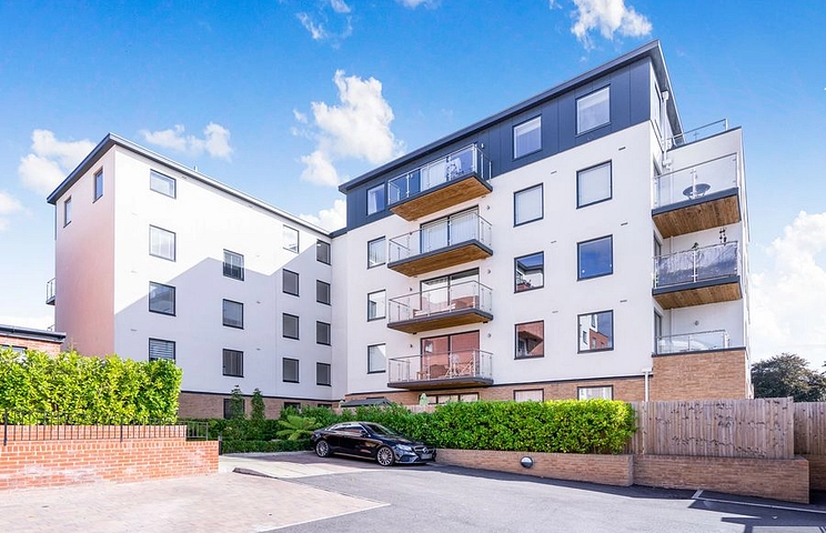 1 bedroom apartment to rent - Grosvenor Mansions, Sullivan Road, Camberley, GU15