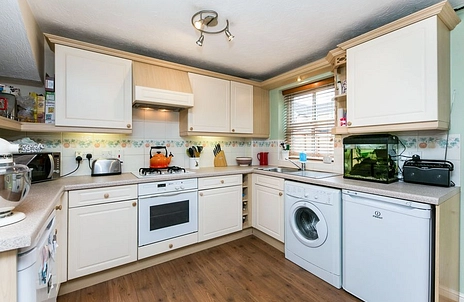 2 bedroom terraced to rent - Toulouse Close, Camberley, GU15 - Property View 2