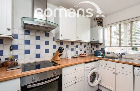 2 bedroom house to rent - Webb Close, Bagshot, GU19 - Property View 2