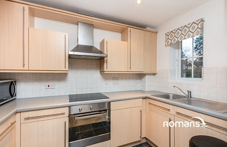 2 bedroom apartment to rent - St. Catherines Wood, Park Road, Camberley, GU15 - Property View 2