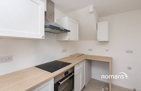 3 bedroom house to rent - Beaulieu Gardens, Blackwater, Surrey, GU17 - Property View 3