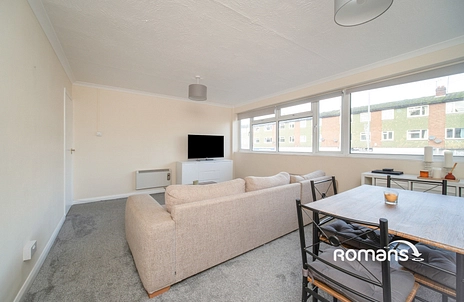 3 bedroom maisonette to rent - Yorktown Road, Sandhurst, Berkshire, GU47 - Property View 2