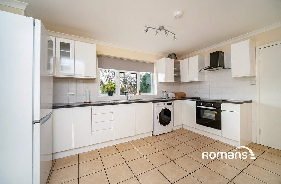 3 bedroom maisonette to rent - Yorktown Road, Sandhurst, Berkshire, GU47 - Property View 1