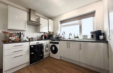 3 bedroom maisonette to rent - The Parade, Frimley, Camberley, Surrey, GU16 - Property View 2