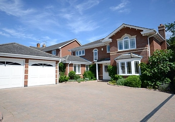 4 bedroom house to rent - Hunters Chase, Caversham, Reading, RG4 - Property View 1