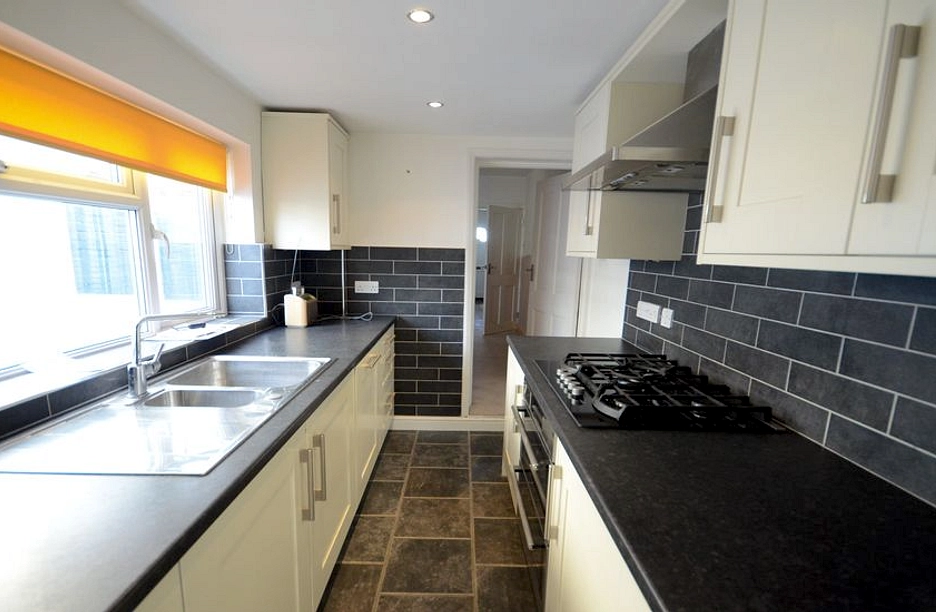 2 bedroom house to rent - Westfield Road, Caversham, Reading, RG4 - Property View 1