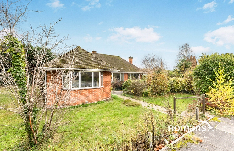 3 bedroom bungalow to rent - Knowle Close, Caversham, Reading, Berkshire, RG4