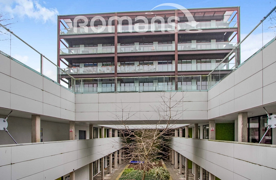 studio to rent - Lake Shore, Lake Shore Drive, Bristol, BS13 - Property View 1