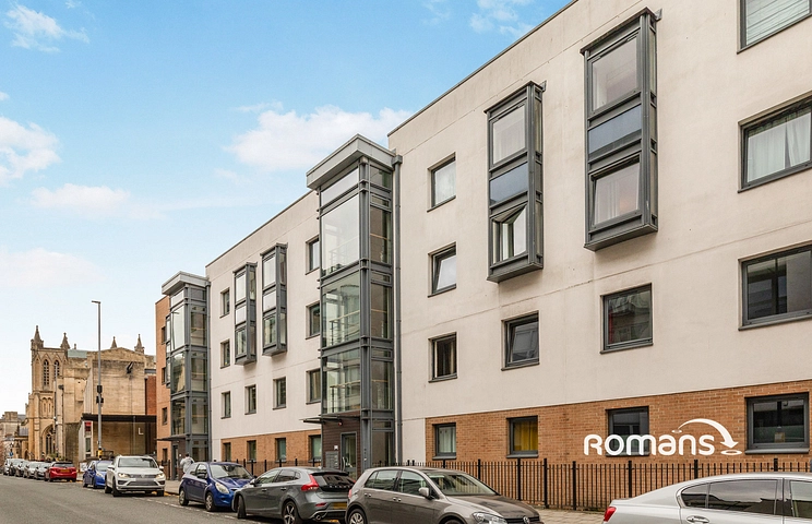 2 bedroom apartment to rent - Deanery Road, BS1