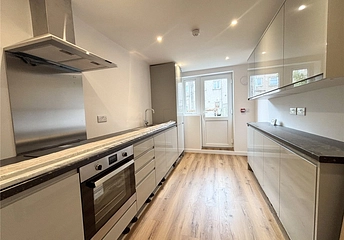 2 bedroom maisonette to rent - Campbell Street, Bristol, Somerset, BS2 - Property View 1