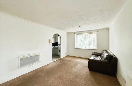 2 bedroom apartment for sale - Shaw Park, Crowthorne, Berkshire, RG45 - Property View 3