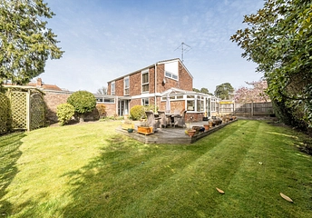 4 bedroom house for sale - Shepherds Way, Crowthorne, Berkshire, RG45 - Property View 1