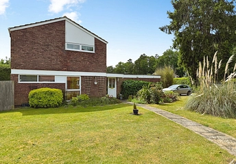 4 bedroom house for sale - Shepherds Way, Crowthorne, Berkshire, RG45 - Property View 1