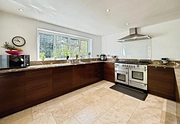 4 bedroom house for sale - Lower Wokingham Road, Crowthorne, Berkshire, RG45 - Property View 3