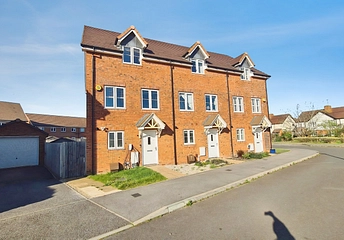 3 bedroom townhouse to rent - Lailey Path, Shinfield, Reading, Berkshire, RG2 - Property View 1