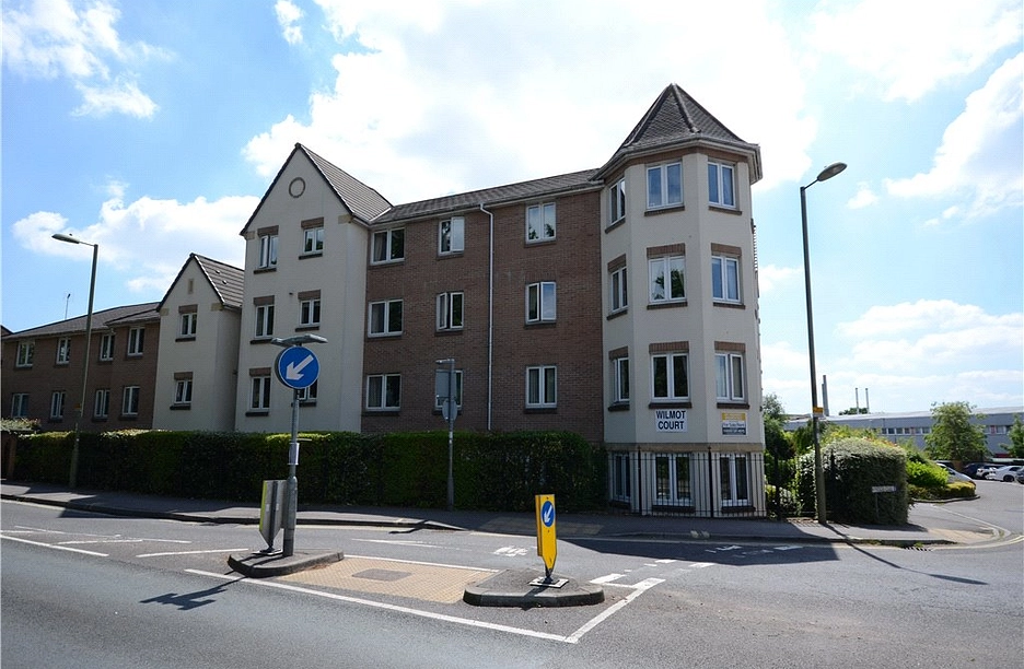 2 bedroom apartment for sale - Wilmot Court, Farnborough, GU14 - Property View 1