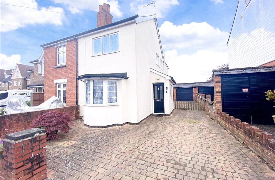 2 bedroom house for sale - South Street, Farnborough, Hampshire, GU14 - Property View 1