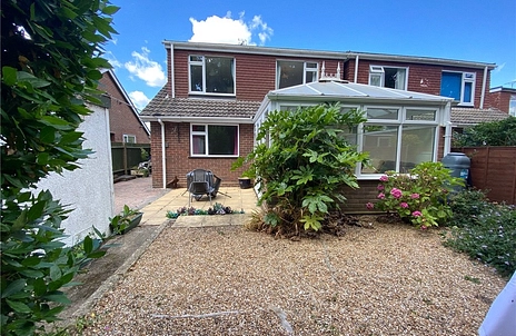 3 bedroom bungalow for sale - Hazel Road, Mytchett, Camberley, Surrey, GU16 - Property View 2