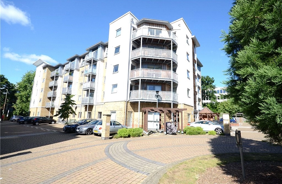 1 bedroom apartment for sale - Coombe Way, Farnborough, Hampshire, GU14 - Property View 1