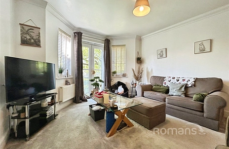 2 bedroom apartment for sale - Scholars Walk, Farnborough, Hampshire, GU14 - Property View 3