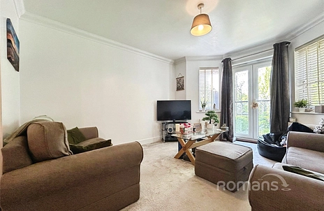 2 bedroom apartment for sale - Scholars Walk, Farnborough, Hampshire, GU14 - Property View 2