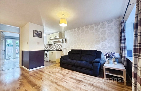 1 bedroom maisonette for sale - Poplar Close, Mytchett, Camberley, Surrey, GU16 - Property View 2