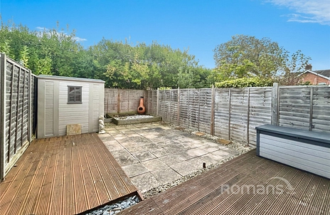 1 bedroom maisonette for sale - Poplar Close, Mytchett, Camberley, Surrey, GU16 - Property View 3