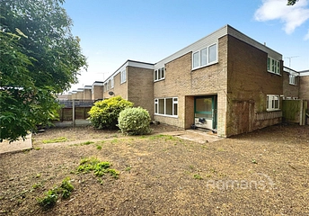 4 bedroom house for sale - Caswell Close, Farnborough, Hampshire, GU14 - Property View 1