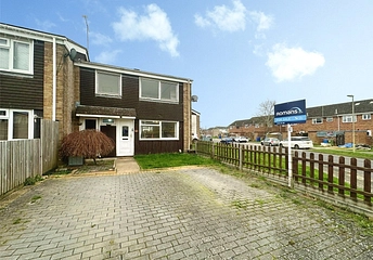 3 bedroom house for sale - Selborne Avenue, Aldershot, Hampshire, GU11 - Property View 1