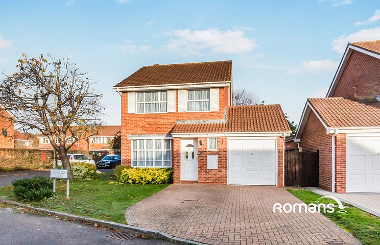 3 bedroom house to rent - Coniston Close, Farnborough, GU14