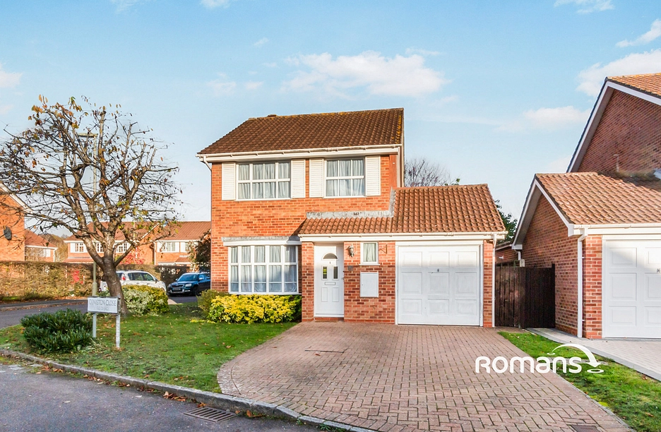 3 bedroom house to rent - Coniston Close, Farnborough, GU14 - Property View 1