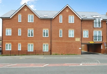 2 bedroom apartment to rent - Ilmdeen Court, 33 Queens Road, Farnborough, GU14 - Property View 1