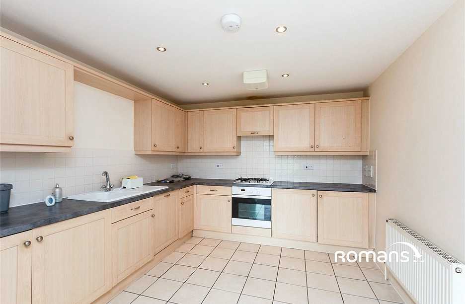 1 bedroom apartment to rent - Dukes Court, Queensmead, Farnborough, GU14 - Property View 1